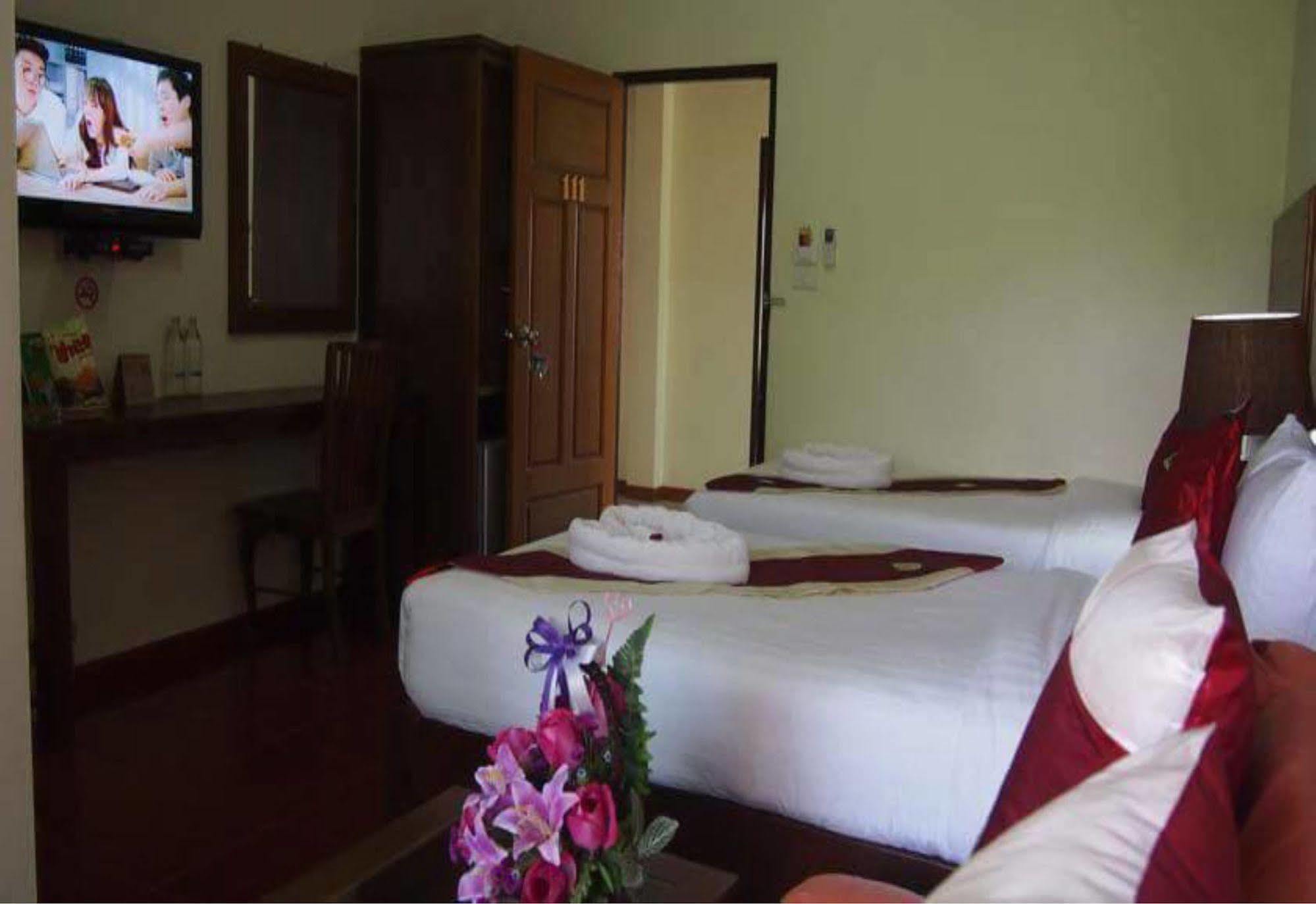Ruen Narisra Resort Sukhothai Zewnętrze zdjęcie